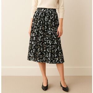 VINTAGE 80’s  Diane Freis Black 100% Silk Pleated Midi Skirt  Women's Size 30